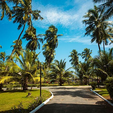 Hotel Sarakawa Lomé Buitenkant foto