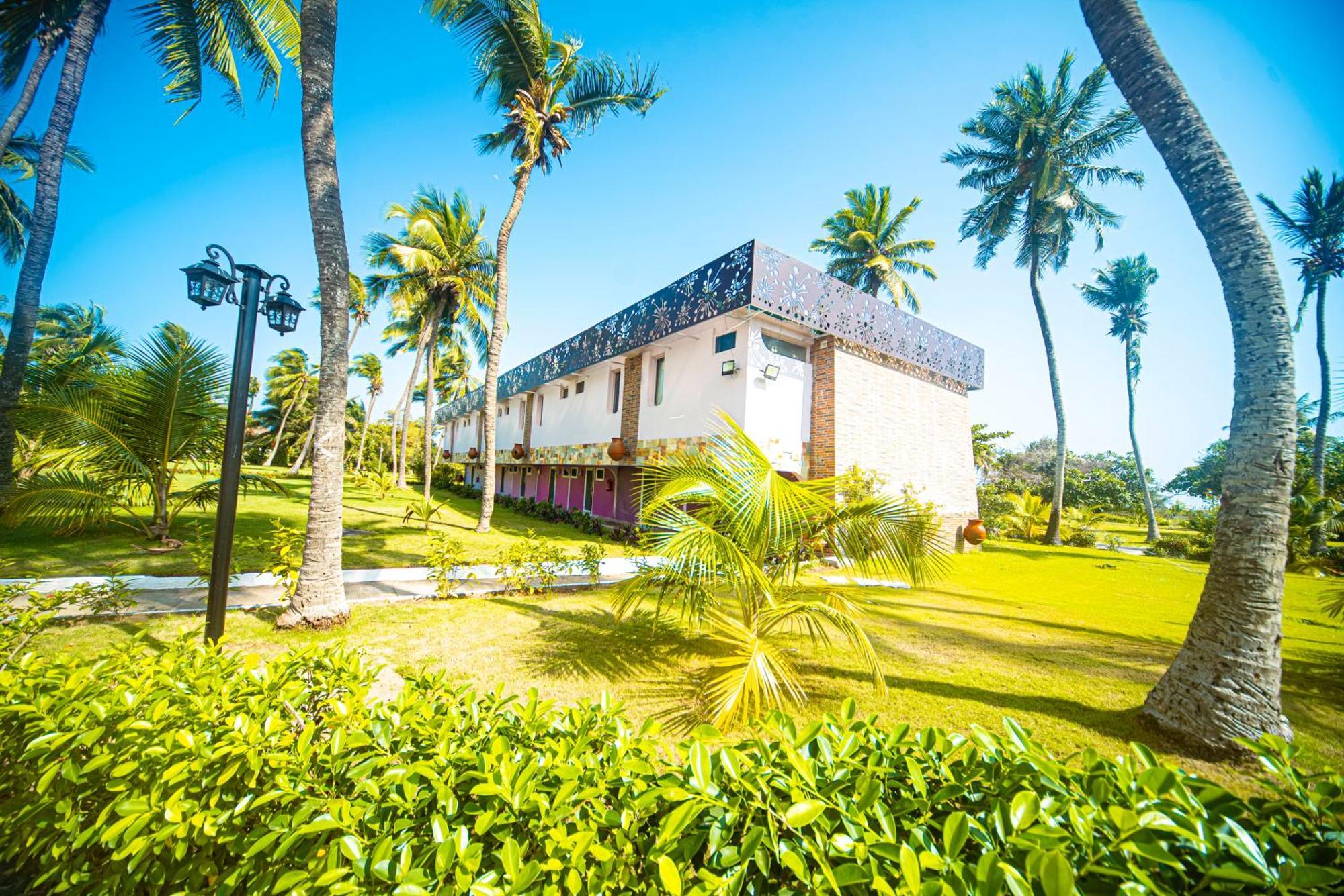 Hotel Sarakawa Lomé Buitenkant foto