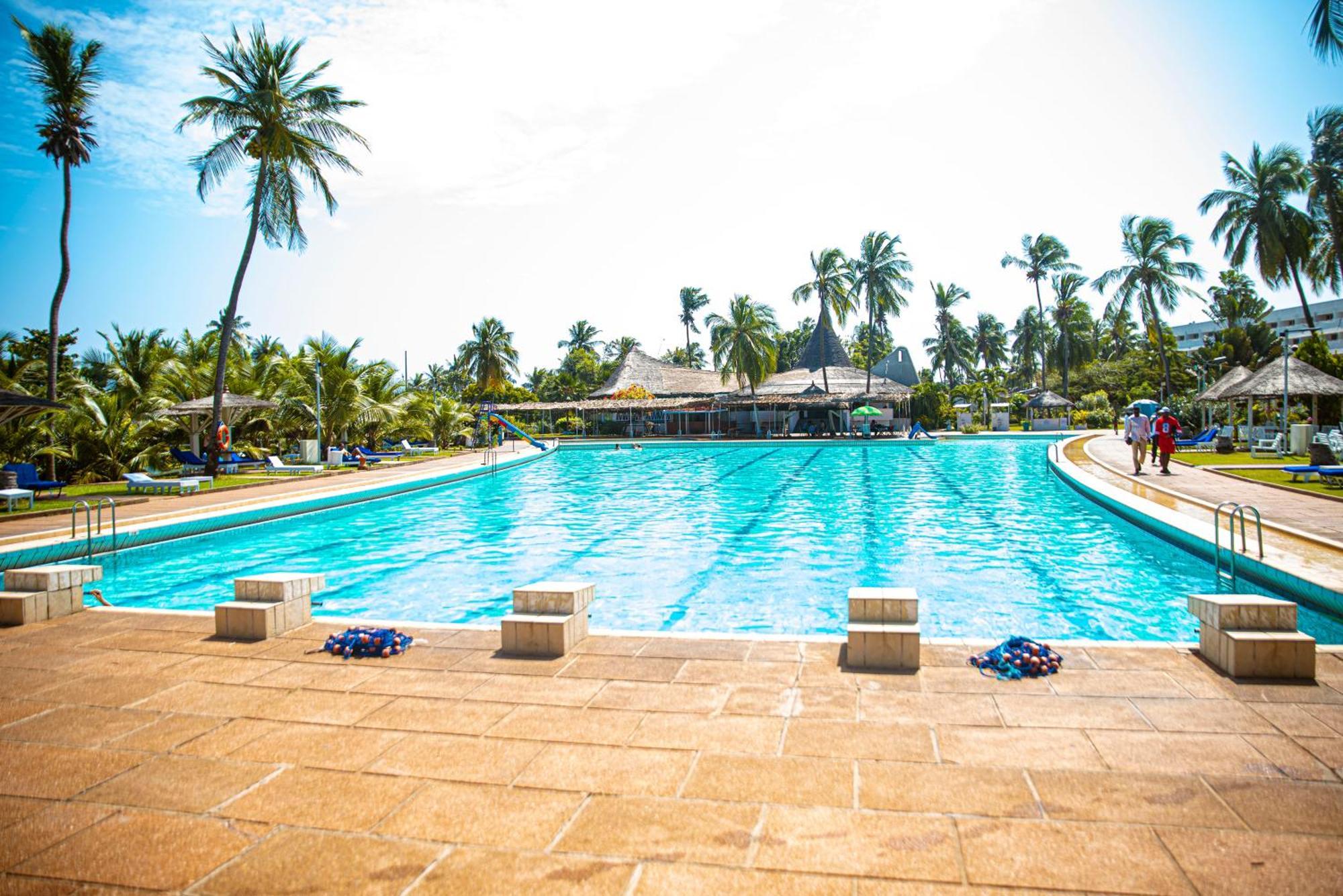 Hotel Sarakawa Lomé Buitenkant foto