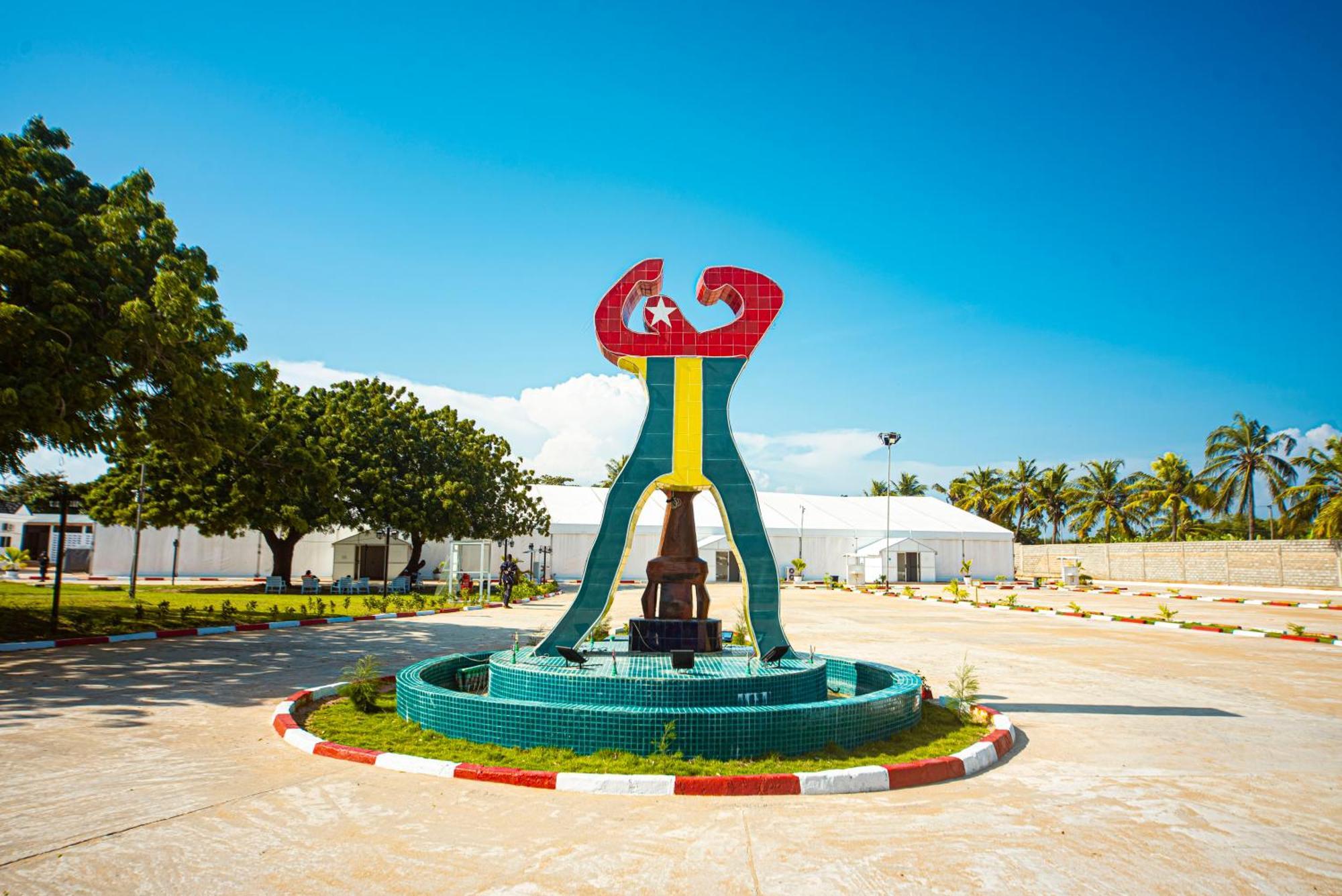Hotel Sarakawa Lomé Buitenkant foto